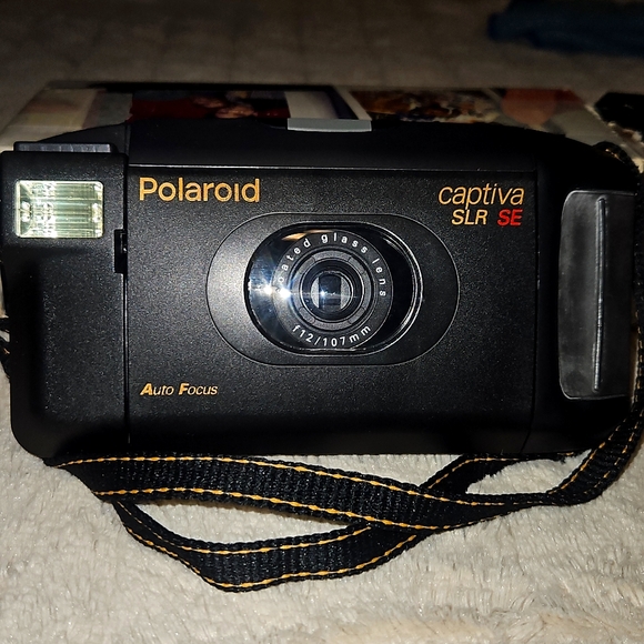 VINTAGE Polaroid captiva SLR SE with strap in original box '90s made! - Picture 1 of 7